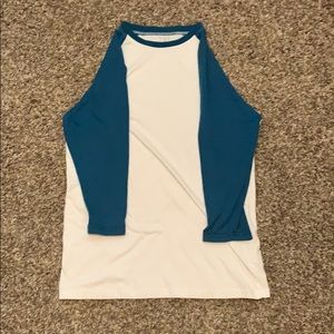 Zine white and blue (baseball t)